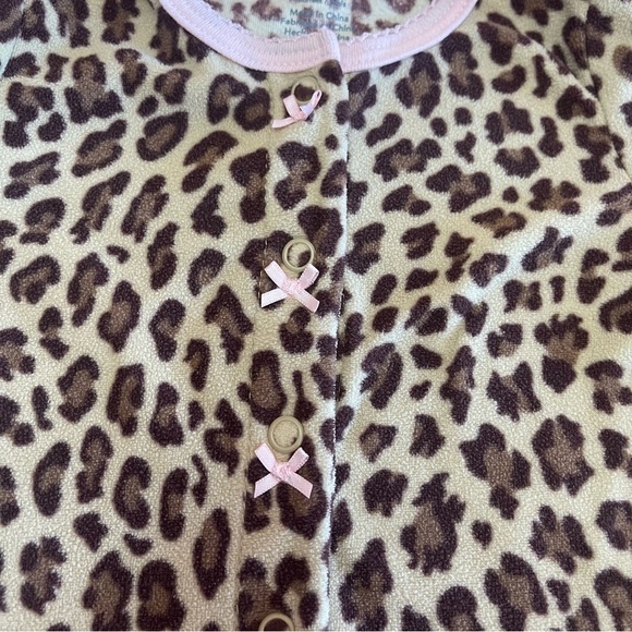 Carters Leopard Print Baby Footie Pajamas - Size 0-3M - Picture 3 of 6